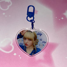 画像をギャラリービューアに読み込む, NEW JEANS & NMIXX acrylic heart keychains