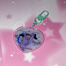 画像をギャラリービューアに読み込む, NEW JEANS & NMIXX acrylic heart keychains