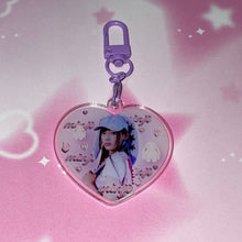 画像をギャラリービューアに読み込む, NEW JEANS & NMIXX acrylic heart keychains