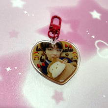 画像をギャラリービューアに読み込む, TXT & NCT Dream acrylic heart keychains