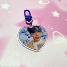 画像をギャラリービューアに読み込む, TXT & NCT Dream acrylic heart keychains